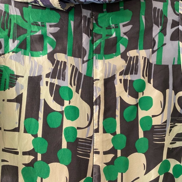 Beautiful summer silk dresses - Picture 5 of 7